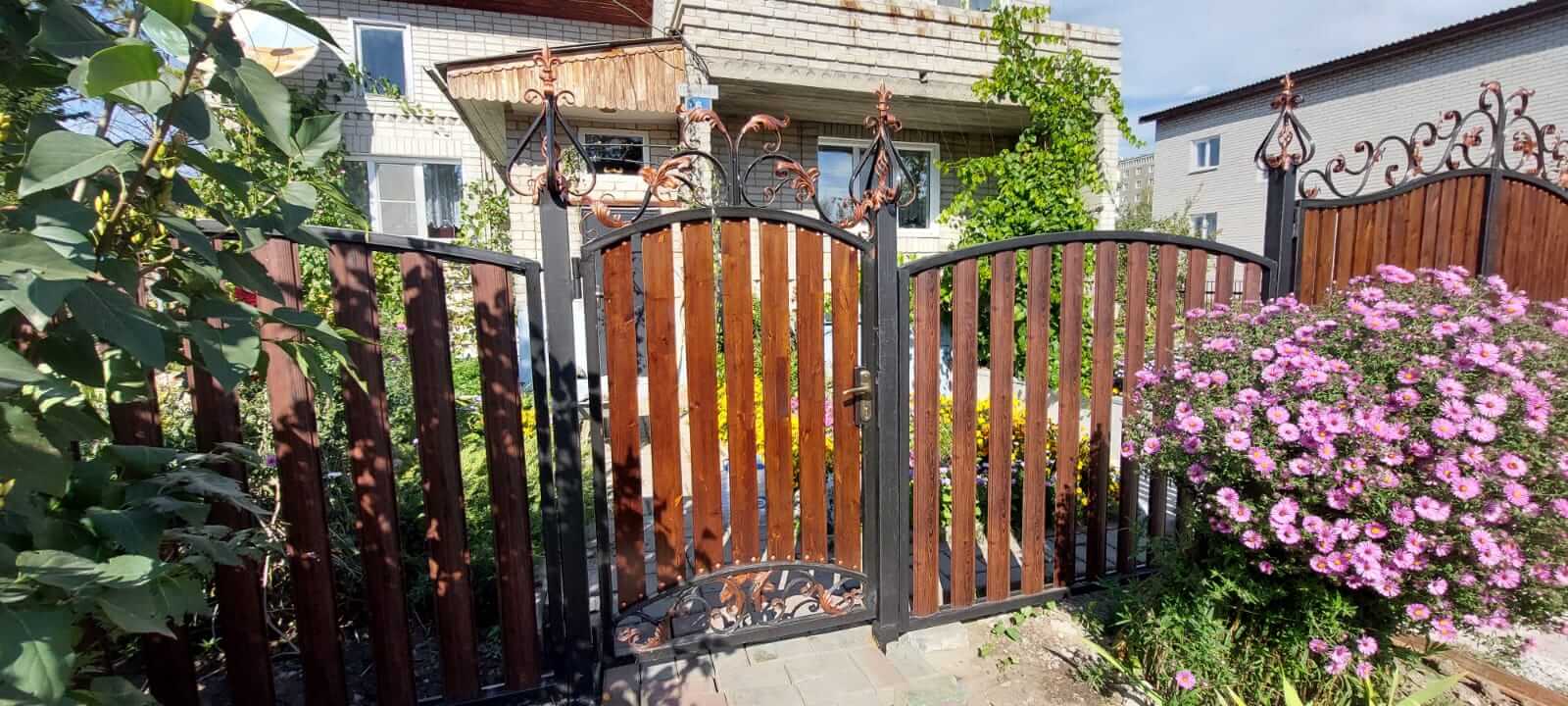 забор из штакетника каштан красный фото3 в Вельске
