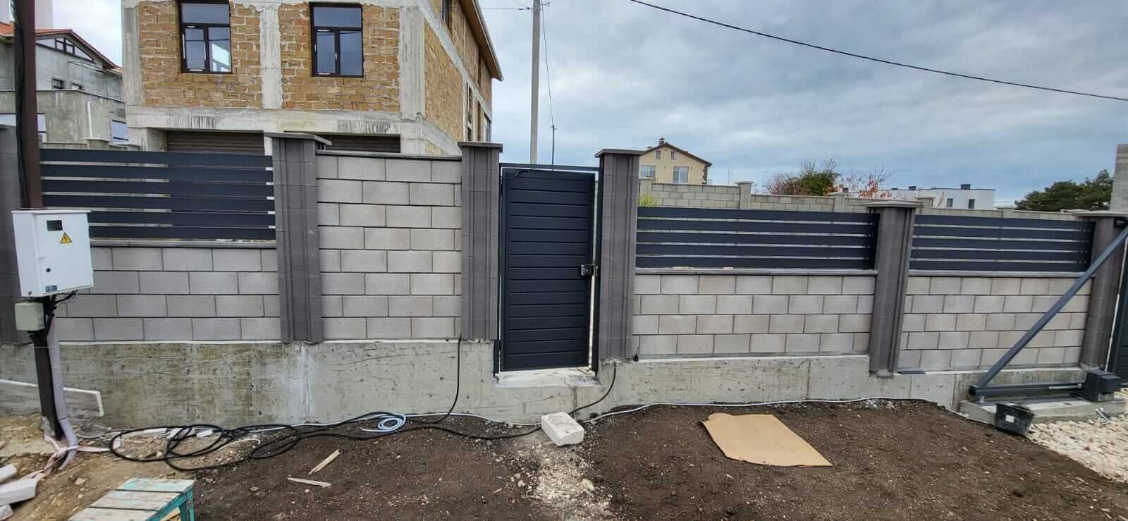 Забор-ранчо из металлопланкена 28м RAL7024 Серый Графит МАТТЕ фото 6 в Вельске