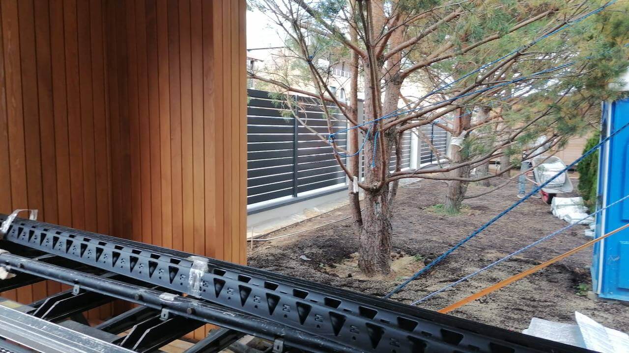 Забор-ранчо из металлопланкена 36м RAL7024 Серый Графит фото 2 в Вельске