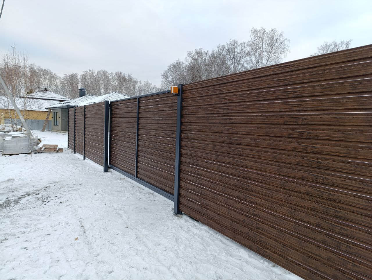 Забор-ранчо из евроштакетника 58м Темный Каштан 3D Принтек фото 1 в Вельске